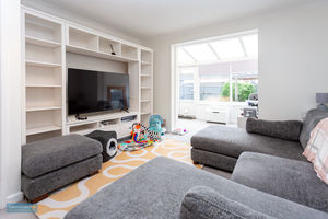 Sitting Room/ Dining Room- click for photo gallery